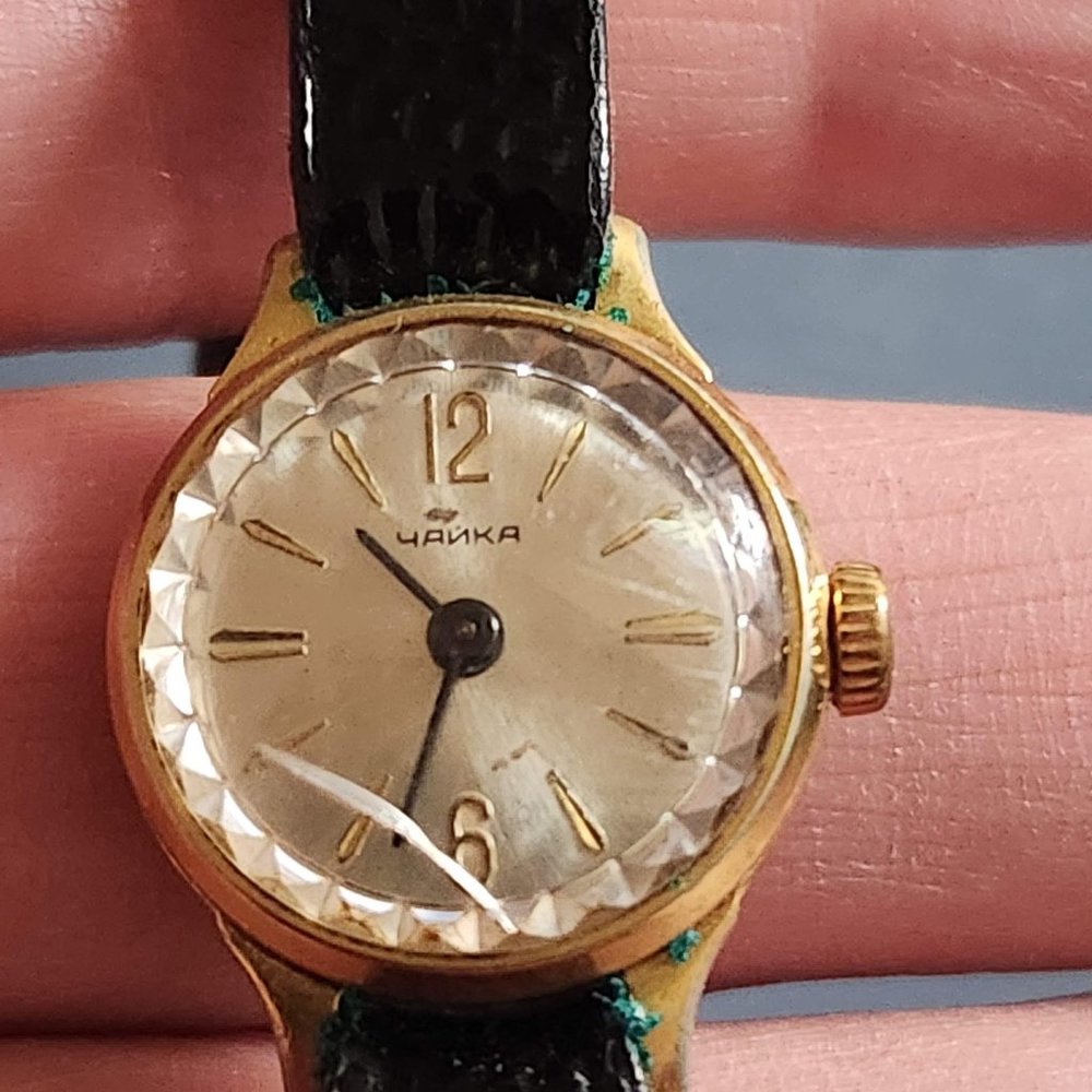 Chaika Чайка Vintage Antique Soviet Era USSR Wrist Watch Collectible Unique